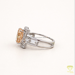 Anillo de compromiso de moissanita de la mejor calidad para mujer, inspirado en la moda nupcial contemporánea, disponible con calidad y precio de exportación. - Product Image 3