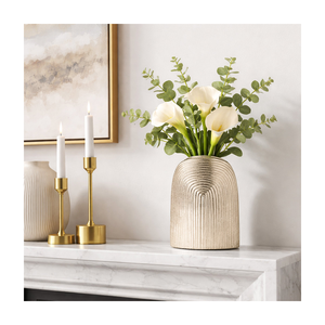 Jarrón de Flores de Aluminio Hecho a Mano por Diseñadores para Decoración del Hogar, Arreglos Florales y Decoración Interior de Lujo - Product Image 5