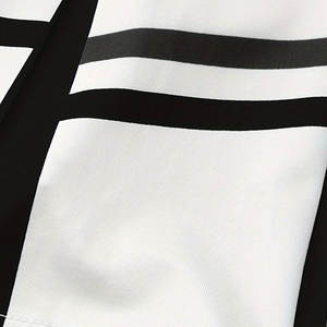 Ensemble d'uniformes de cheerleading professionnels personnalisés avec jupe plissée et haut court pour les compétitions d'équipe et les performances sportives - Product Image 6