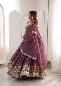 Lehenga Grand Flair Spécial Célébration en Soie Lourde Brodée, Doublure Micro Douce avec Broderie de Fil et de Paillettes, Conçu pour les Femmes - Product Image 1