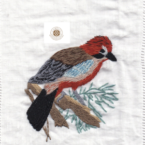 Serviette en lin avec broderie d'oiseau, ajoute une touche douillette et familière à la table. - Product Image 3
