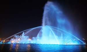 Fontaine d'eau extérieure moderne en acier inoxydable Horticlub avec système d'éclairage LED DMX, durée de vie supérieure à 10 ans - Product Image 2