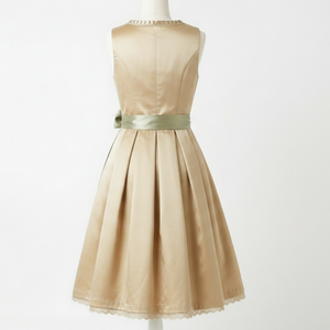 Vestido Dirndl elegante para mujer, tela transpirable, diseño Oktoberfest, ajuste cómodo, el mejor vestido Dirndl para celebraciones - Product Image 2