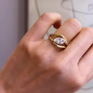 Bague unique en or massif 14 carats avec diamant marquise de 2,11 carats cultivé en laboratoire, pour femme, bijoux de mariage, cadeau surprise pour elle - Product Image 1