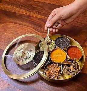 Boîte à épices multifonctionnelle en laiton très demandée avec couvercle en verre, ensemble de boîtes à épices pour cuisine de la marque K Golden Brass - Product Image 1