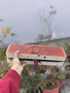 Étui pour fer à friser en cuir repoussé résistant à la chaleur, style western, en fourrure de cheval, organisateur parfait pour outils capillaires - Grande Vente - Product Image 3