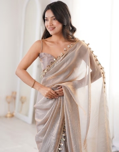 Sari en satin beige uni pour femmes KV, design de créateur - Product Image 1