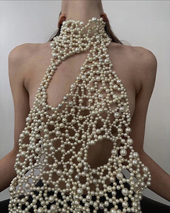 Mujeres Backless Club Party Halter Pearl Camisole Tops Luxury Pearl Bra Top con collar largo Sujetador y bragas de mujer - Product Image 1