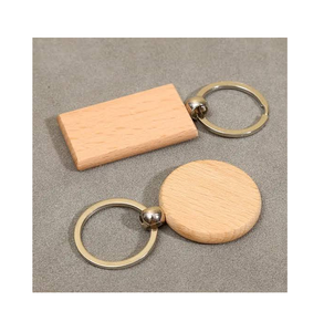 Llavero de Madera con Formas Rectangulares, Circulares, Ovaladas y de Corazón, Acabado Natural, Etiquetas Metálicas para Llaveros - Product Image 5