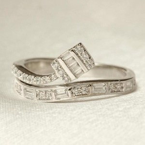 แหวนมอสซาไนต์ทรงต่างๆ หลายแบบ ดีไซน์ไขว้ วงแหวนเงินแท้ 925 ของแท้ พร้อมของขวัญสำหรับงานปาร์ตี้ ดีไซน์สวยเก๋ไม่ซ้ำใคร เครื่องประดับสุดเซอร์ไพรส์ - Product Image 2