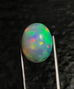 Magnifique opale d'Éthiopie naturelle multicolore, effet feu, cabochon. - Product Image 2