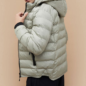 Blouson d'hiver matelassé en duvet gris clair pour homme, coupe-vent, col montant, fermeture éclair, fabrication OEM sur mesure, prix usine, best-seller - Product Image 3
