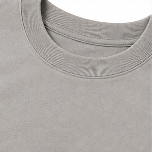 เสื้อยืดโอเวอร์ไซส์ผู้ชายสีเทาอ่อนแบบสั่งทำขายส่ง ทรงหลวม ไหล่ตก คอกลม แขนสั้น สไตล์สตรีทแวร์ - Product Image 6