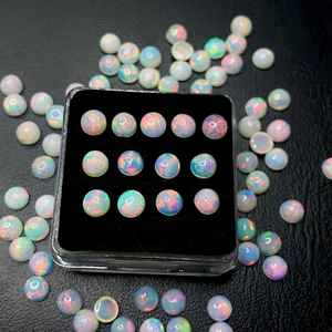 Lot de 13 cabochons ronds en opale blanche éthiopienne, pierres précieuses multicolores - Product Image 2