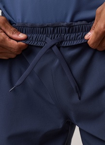 Shorts de sport décontractés pour hommes, respirants, à séchage rapide, avec taille élastique et cordon de serrage, couleur unie, pour la gym et le fitness (vente en gros) - Product Image 3