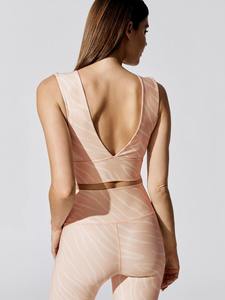 Soutien-gorge de sport respirant sans couture pour femme, avec logo frontal, haute qualité, idéal pour le yoga, la gym et l'entraînement – Vente en gros - Product Image 3