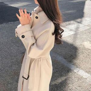 Manteau long d'hiver beige uni en polyester pour femme, à col mandarin, ceinturé, anti-plis, à simple boutonnage - Product Image 3