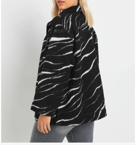 100% Cotton Luxury Streetwear Oversized Embroidered <b>Jumper</b> Sweater Crewneck Embossed Custom logo Hoodie Sweatshirt Women - Product Image 3