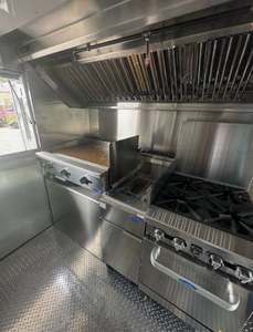 Camión de Comida Móvil con Cocina Nueva en Venta con Todos los Accesorios - Product Image 2