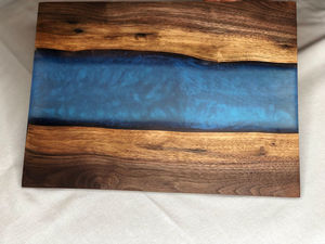 Planche à découper en bois de manguier en résine unique Plateau de service élégant Parties Home Decor Premium Bloc à découper Produit en gros - Product Image 5