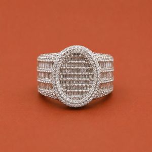 แหวนฮิปฮอปแบบ Iced Out เงินแท้ 925 ประดับเพชร VVS มอยส์ซาไนต์ทรงบาแกตต์และทรงกลม - Product Image 1