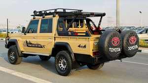 Toyota Land Cruiser Usada de Primera Calidad, Modelo 2021, Doble Cabina, 6x6, Volante a la Derecha/Izquierda - Product Image 3