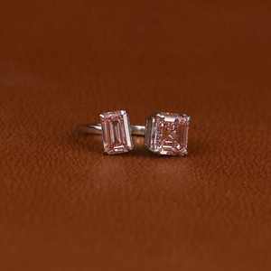 Anillo de compromiso de plata de ley 925 con moissanita GRA VVS Toi Et Moi, corte baguette y princesa, para mujer - Product Image 1