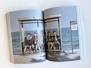 นิยายปกแข็ง "Beyond the Story" พร้อมข้อมูลพิเศษเกี่ยวกับการเดินทางและเรื่องราวดนตรี (ขายส่ง) - Product Image 6