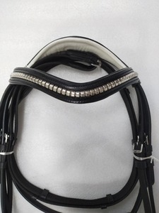 Brida de cuero para caballo de excelente calidad con cejuela patentada, disponible con cejuela tipo clincher, disponible con calidad y precio de exportación. - Product Image 3