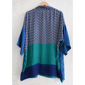 Kimono corto de seda india, hecho a mano, estampado, ropa de dormir, ropa informal estilo bohemio para mujer - Product Image 4