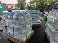 Prillenmiş Üre N46 50kg ve 1000kg'lık Çuvallar %100 Saflık Hızlı Salınımlı Tarım ve Endüstriyel Kullanım Vietnam Orijinal Vietimex