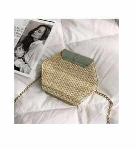 Bolso de Mano Tipo Clutch de Resina para Mujer, Diseño Moderno, Impermeable, con Diamantes y Forro de Seda, Ideal para Fiestas y Bodas, Gran Venta - Product Image 3