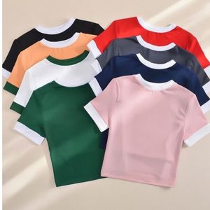 Vente en gros de crop tops pour femmes avec logo personnalisé, coupe ajustée, manches courtes, vêtements de sport et décontractés, crop tops d'été, t-shirts pour femmes - Product Image 2