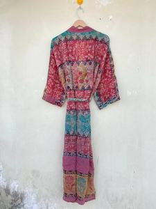 Fabuleux Robe Kimono en mousseline de coton pour femme à manches longues col en V floral fait à la main - Product Image 6