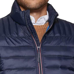 Chaqueta de Invierno Acolchada para Hombre, Personalizada, Resistente al Agua, con Cuello Alto y Logotipo Bordado - Product Image 3