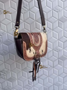 Nouvelle collection de sacs bandoulière légers, imperméables, bohèmes, en cuir véritable de vache, ornés de motifs faits à la main, magnifiques, très vendus pour femmes - Product Image 3