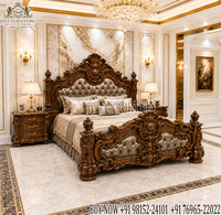 Lit Maharaja en bois antique avec tabouret, mobilier de chambre à coucher de style baroque pour villas de luxe, ensemble de chambre à coucher en teck de Birmanie