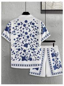 Ensemble deux pièces pour hommes, imprimé à motifs floraux, chemise à manches courtes boutonnée et short à taille élastique, tenue de plage légère pour l'été - Product Image 4