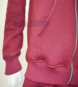เสื้อฮู้ดผู้ชายผ้าฝ้ายพรีเมียมเนื้อนุ่มน้ำหนักเบา 370 กรัม สำหรับฤดูหนาว แบบสวมหัว  รับผลิตเสื้อเปล่าตามสั่ง OEM ODM โรงงานผลิตเสื้อผ้าแบรนด์ส่วนตัว - Product Image 5