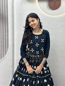 VISHNU K DESIGNS - Traje LAHENGA CHOLI para Mujer, Largo hasta el Suelo, de Algodón Puro Estampado, con Trabajo Manual Real de KODI, de Secado Rápido, Tradicional - Product Image 4