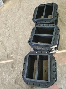 Machine rotative LOTUS 15K 8-Ram |   Moule sous pression de 3 × 4 × 9 pouces |   Équipement industriel de 1 kW - Product Image 4