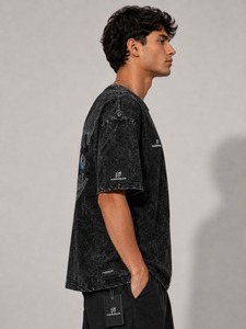 Venta al por mayor de camisetas de punto para hombre de alta calidad, 100% algodón, personalizables, transpirables, ecológicas, de corte oversize, con lavado ácido. - Product Image 4