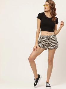 Shorts pour femmes à imprimé géométrique, taille élastique, tricoté, respirant, décontracté, coupe régulière, taille mi-haute avec poches - Product Image 1