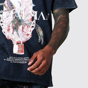 Camiseta de algodón 100% de alto gramaje (220 GSM) con lavado ácido, estampado DTG, estilo oversized, gráfico vintage, hip hop y streetwear, OEM/ODM - Product Image 4