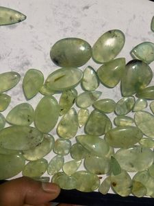 Lote al por mayor de cabujones de prehnita natural verde de formas variadas - Precio - Product Image 2