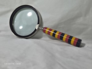 Loupe de poche avec poignée en résine rayée colorée, style vintage, loupe de bureau décorative pour le bureau et la lecture - Product Image 1