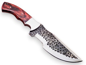 Couteau de chasse et de camping Nordic Forge 1095 en acier, modèle Tracker, avec étui, fabrication artisanale, lame pleine longueur, manche en bois Pakka - Product Image 5