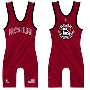 He She Wears Singlet de compression de lutte sans manches en polyester unisexe, imprimé par sublimation de lettres, ajusté, à enfiler, pour le fitness - Product Image 2