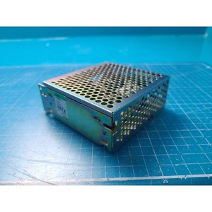 Alimentation à découpage AC-DC COSEL P15E-5 d'occasion – Pièces détachées d'équipement semi-conducteur de génération précédente - Product Image 1