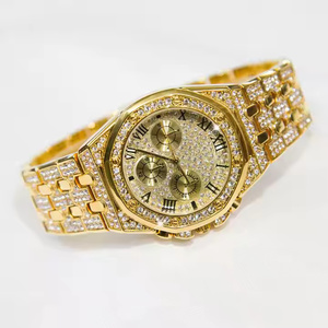 Montre en diamant moissanite pour homme, montre-bracelet analogique à quartz simple et luxueuse pour un usage quotidien et un cadeau, idéale pour les tenues décontractées et formelles - Product Image 4